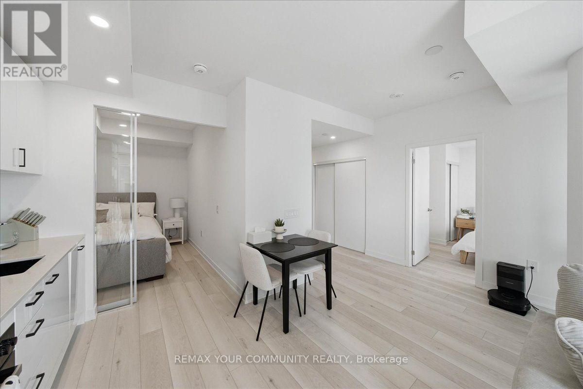 2101 - 1 Quarrington Lane, Toronto, Ontario  M3C 0S4 - Photo 9 - C13582904