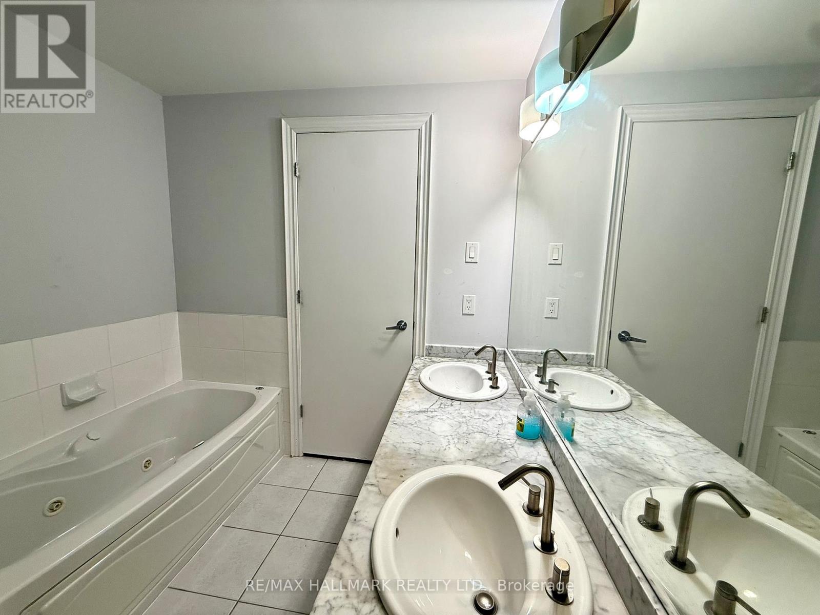 3803 - 16 Yonge Street, Toronto, Ontario  M5E 2A1 - Photo 25 - C13583032