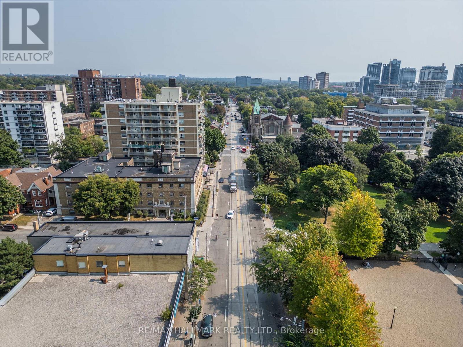 152 Carlton Street, Toronto, Ontario M5A 2K1 - Photo 6 - C13583116