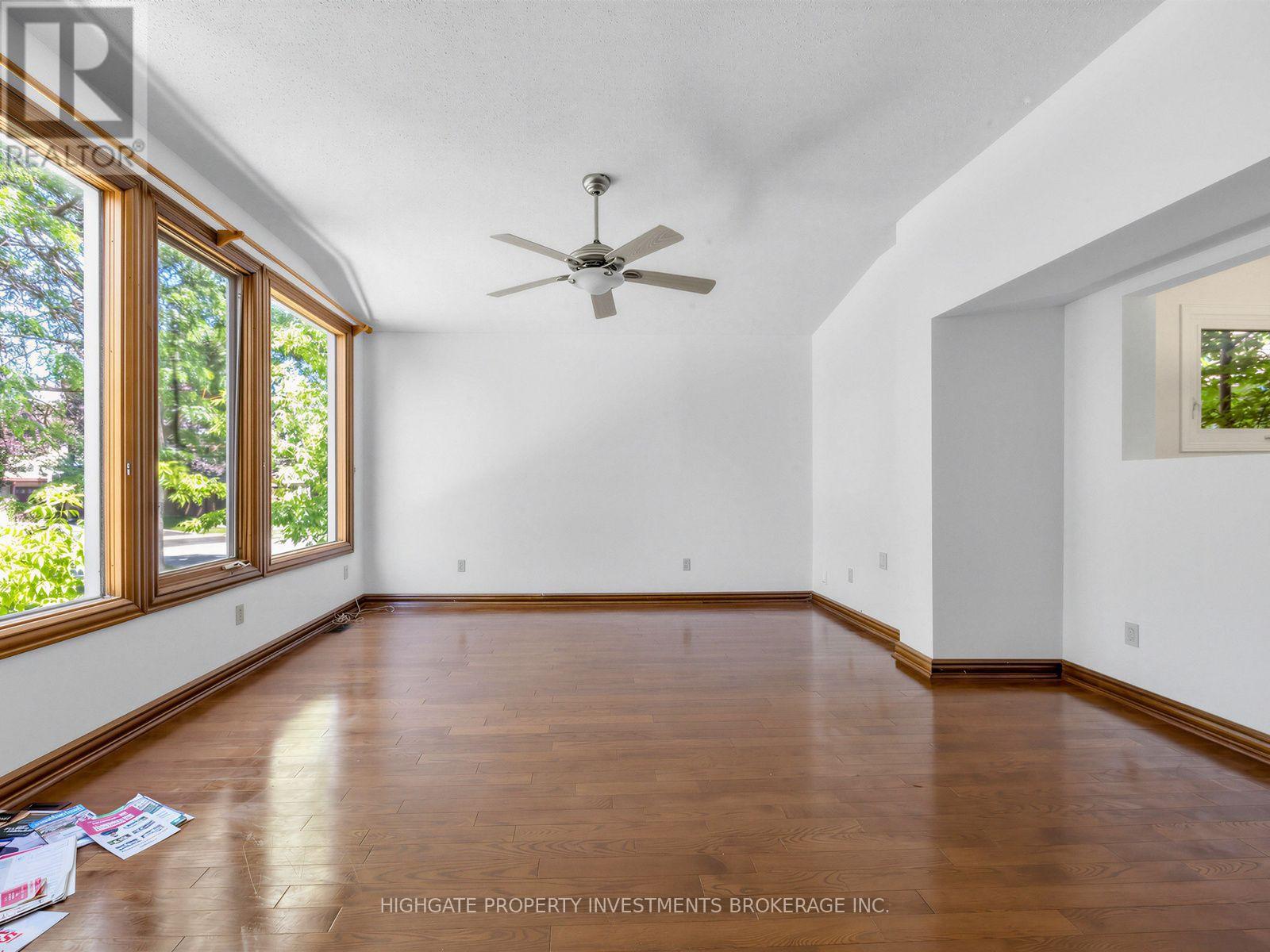 739 Edgewood Road, Pickering, Ontario  L1V 2Z7 - Photo 4 - E13583076