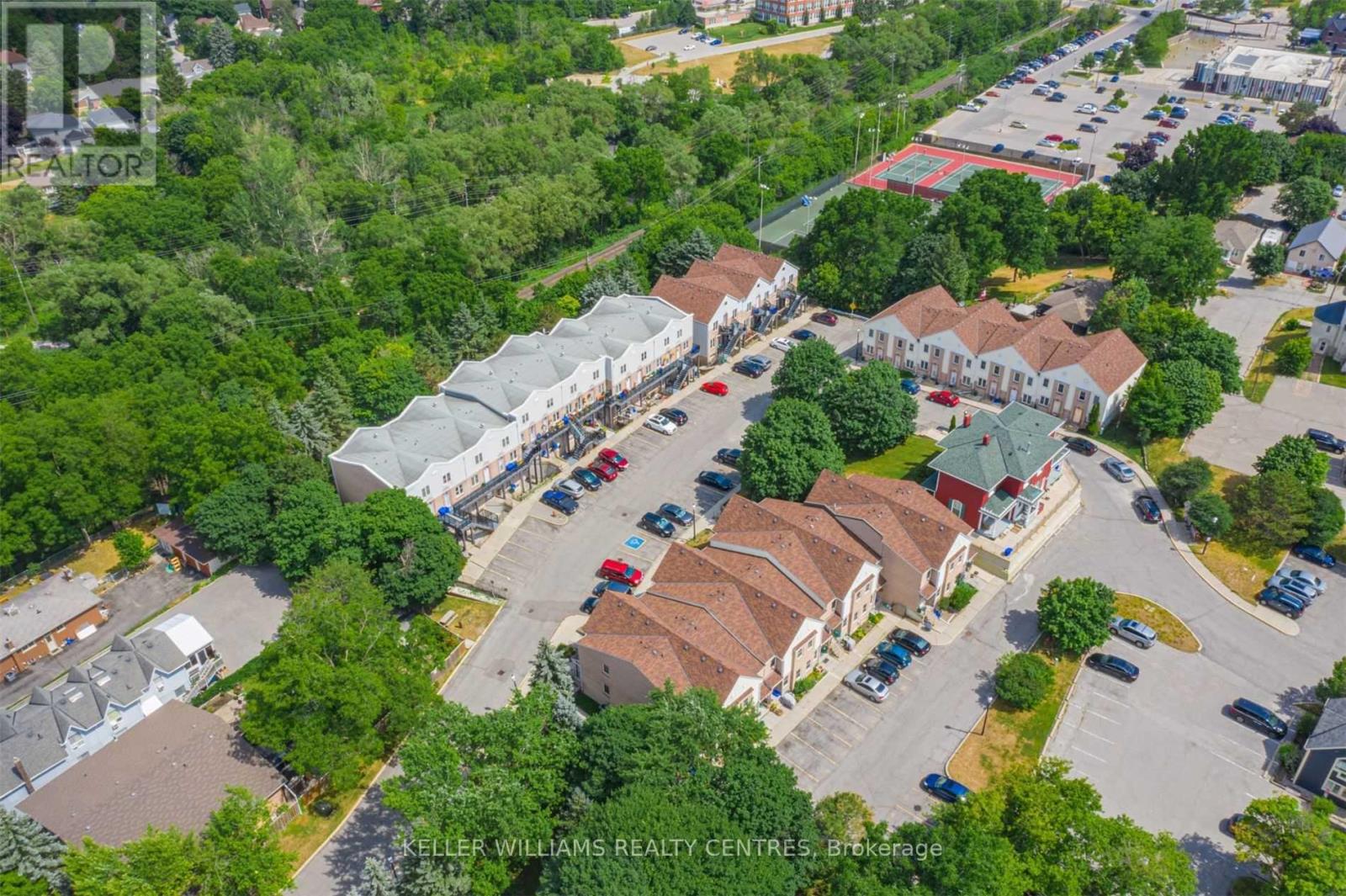 21 - 115 MAIN STREET S, Newmarket (Central Newmarket)