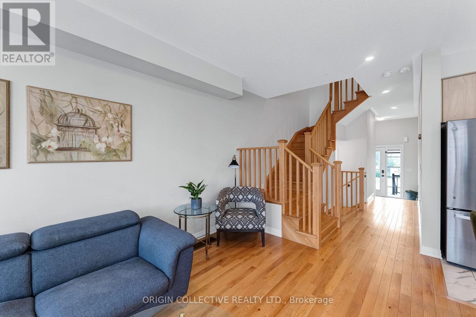 215 Landolfi Way, Bradford West Gwillimbury (Bradford), Ontario  L3Z 4L7 - Photo 18 - N13582870