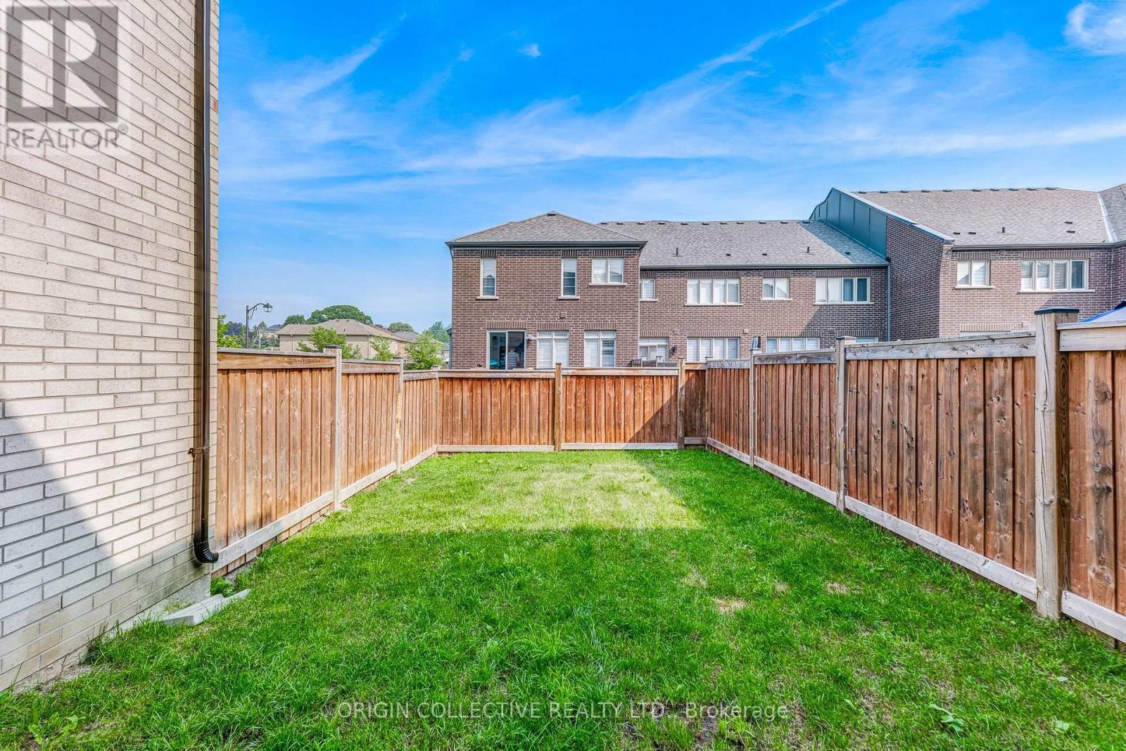 215 Landolfi Way, Bradford West Gwillimbury (Bradford), Ontario  L3Z 4L7 - Photo 32 - N13582870