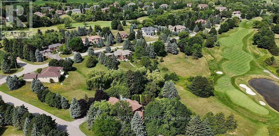 18 Hill Top Trail E, Whitchurch-Stouffville, Ontario  L4A 7X4 - Photo 8 - N13582952