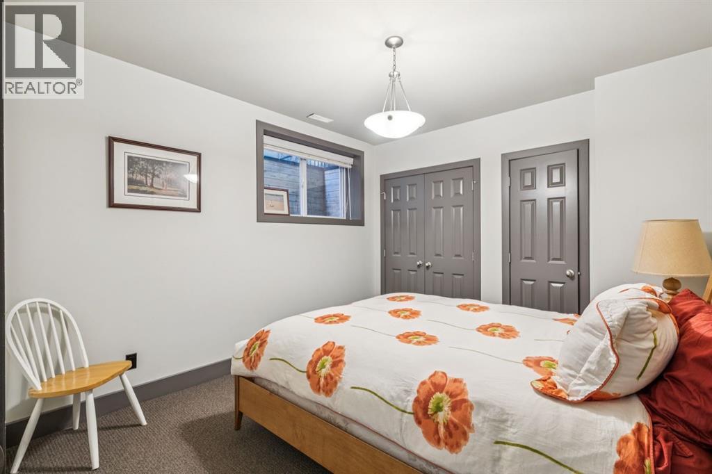2033 Bowness Road Nw, Calgary, Alberta  T2N 3K9 - Photo 35 - A2329723