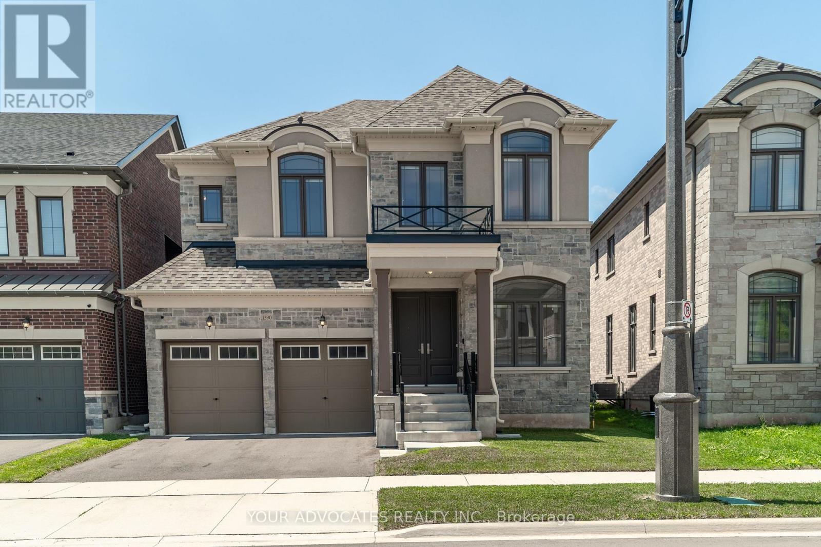 1390 Queens Plate Road, Oakville, Ontario  L6M 5L4 - Photo 1 - W13582876