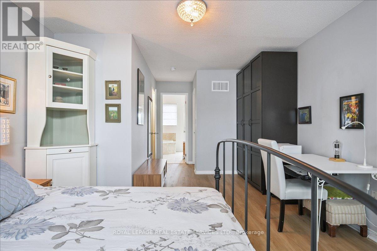 Th2 - 101 The Queensway, Toronto, Ontario  M6S 5B4 - Photo 16 - W13583062