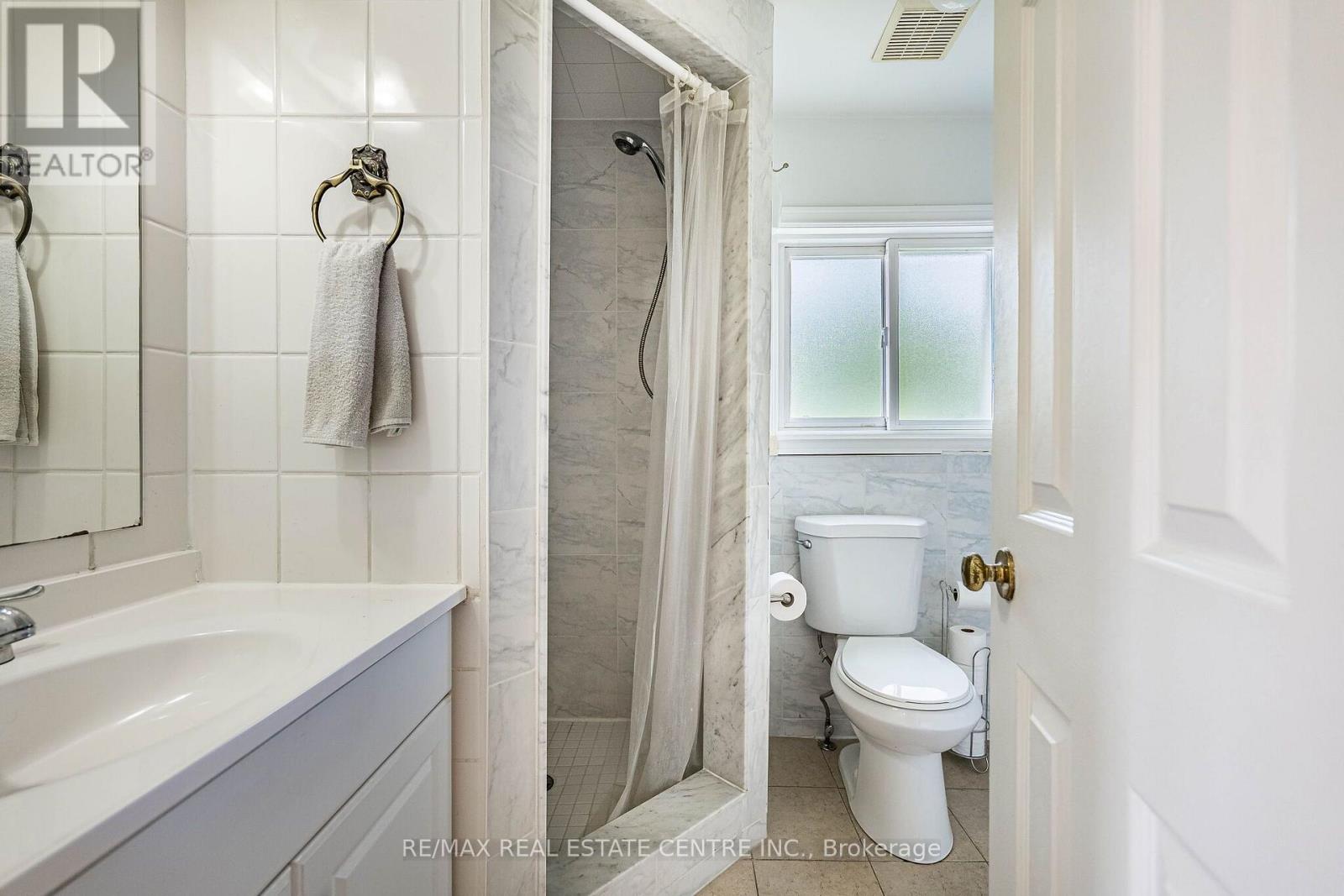 42 Lafleur Court, Brampton, Ontario  L6Y 3L7 - Photo 21 - W13582724