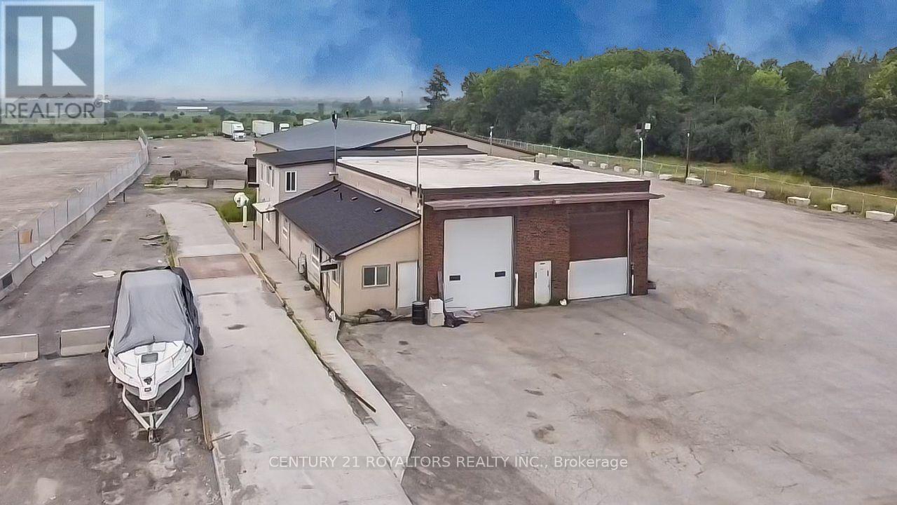 6202 Healey Road N, Caledon, Ontario L7C 0W7 - Photo 11 - W13539160
