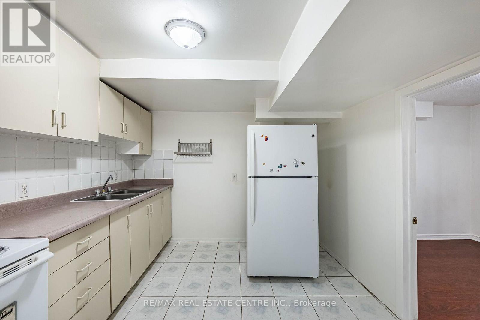 42 Lafleur Court, Brampton, Ontario  L6Y 3L7 - Photo 35 - W13582724
