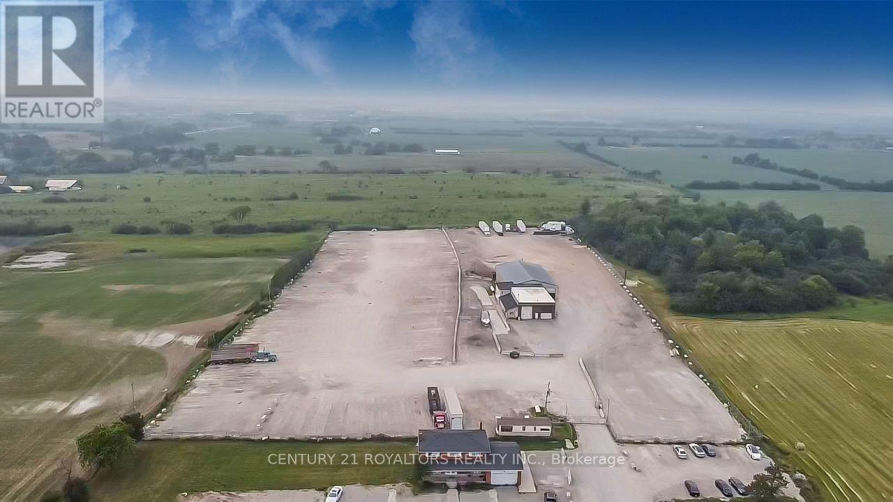 6202 Healey Road N, Caledon, Ontario L7C 0W7 - Photo 3 - W13539160