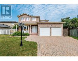 42 LAFLEUR COURT, Brampton, Ontario