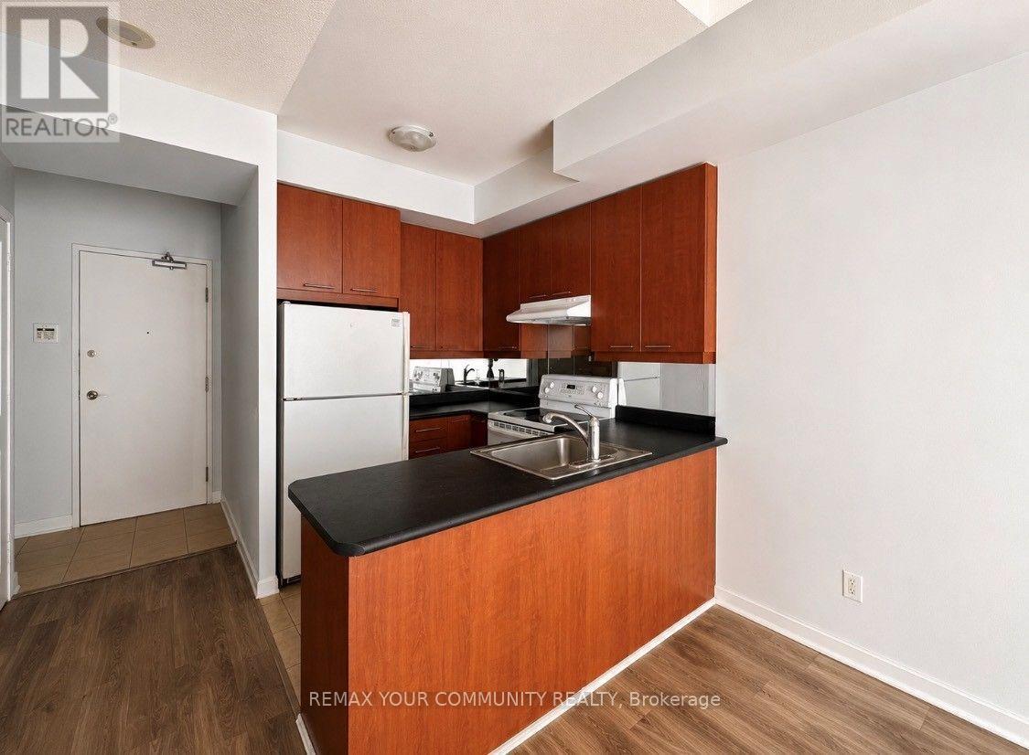 902 - 1121 Bay Street, Toronto, Ontario  M5S 2B3 - Photo 3 - C13572082