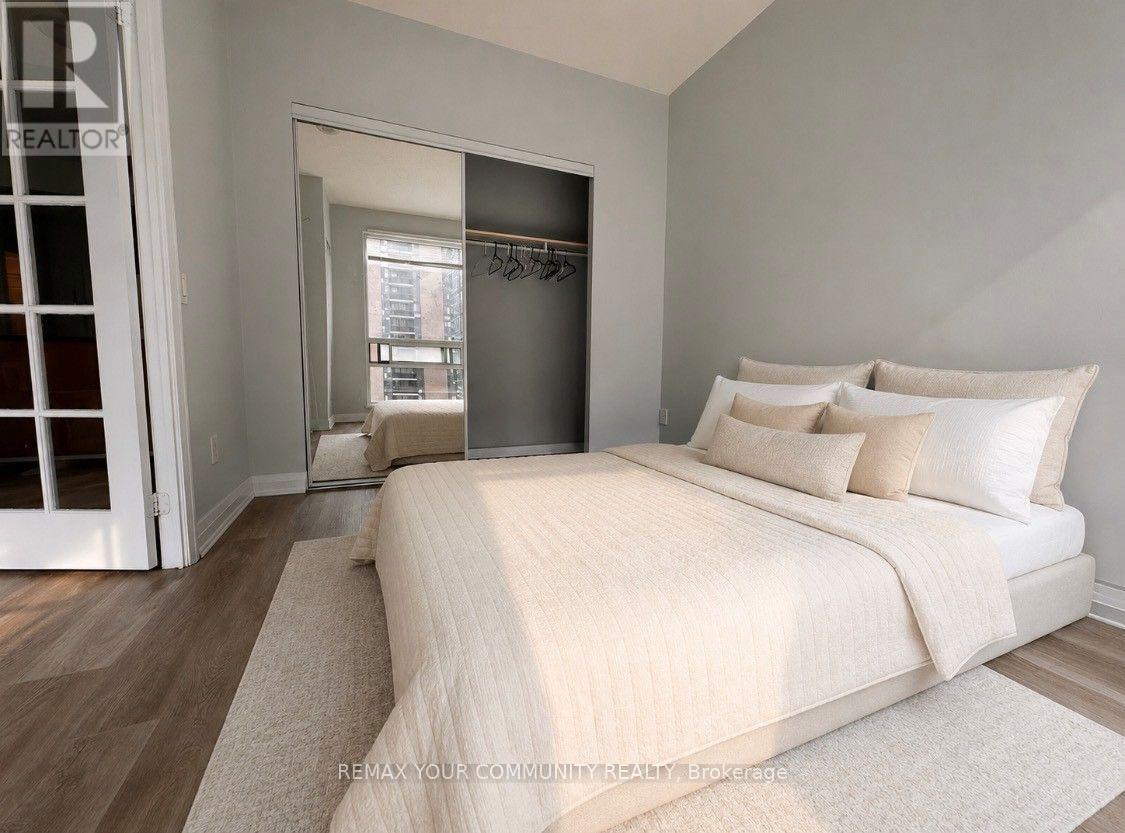 902 - 1121 Bay Street, Toronto, Ontario  M5S 2B3 - Photo 5 - C13572082