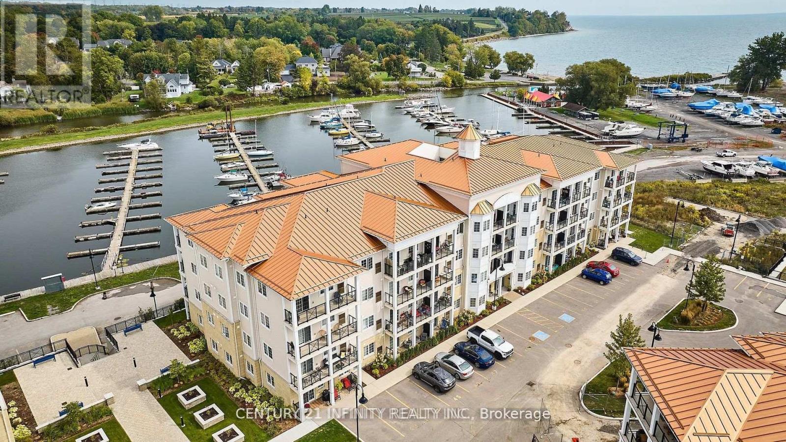 303 - 70 SHIPWAY AVENUE