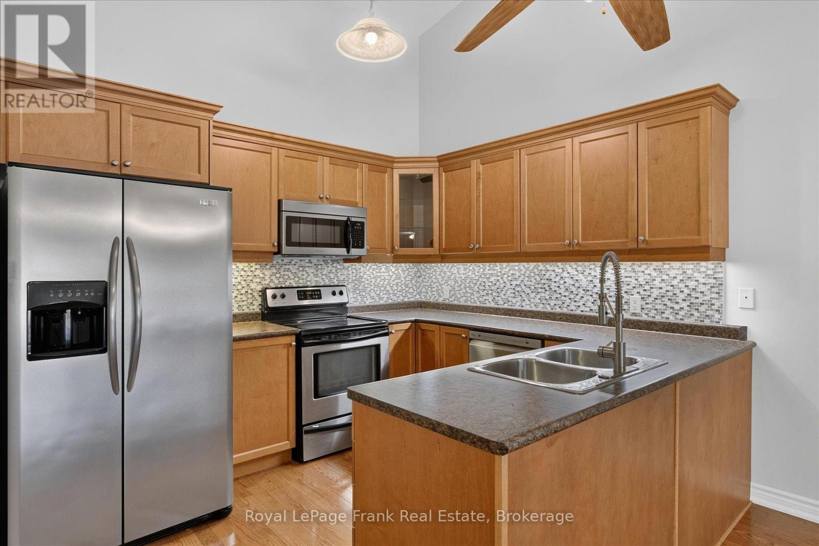 49 - 60 Village Crescent, Peterborough, Ontario K9J 0A9 - Photo 10 - X13583200