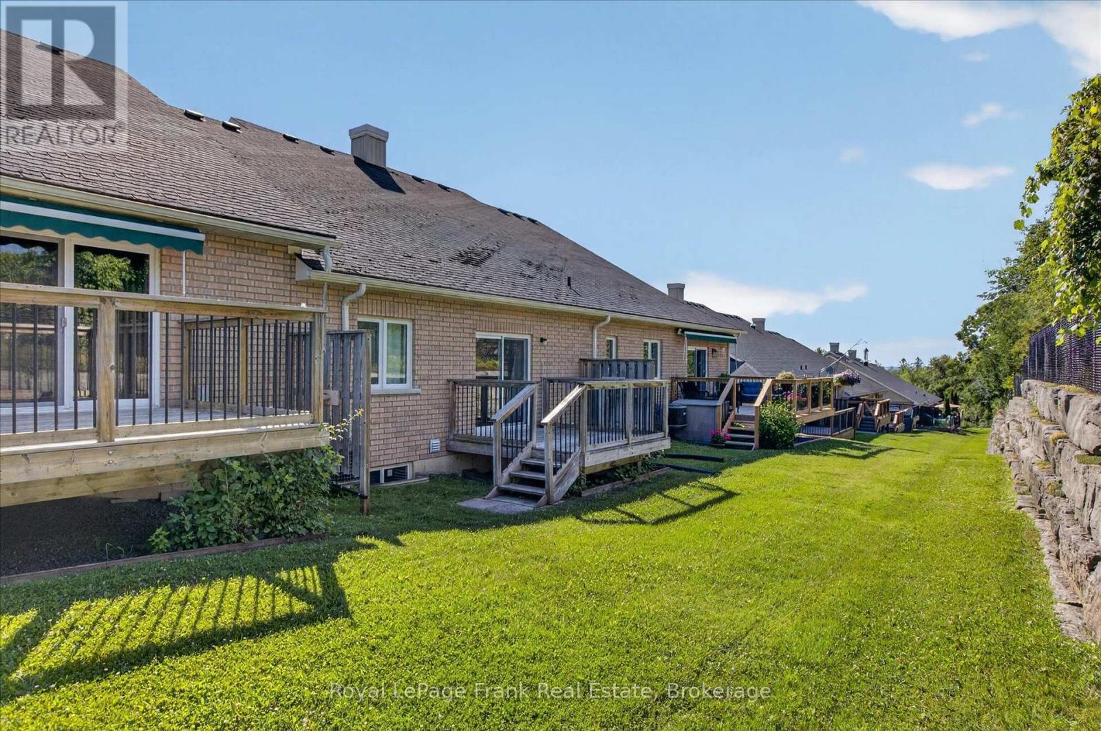 49 - 60 Village Crescent, Peterborough, Ontario K9J 0A9 - Photo 35 - X13583200