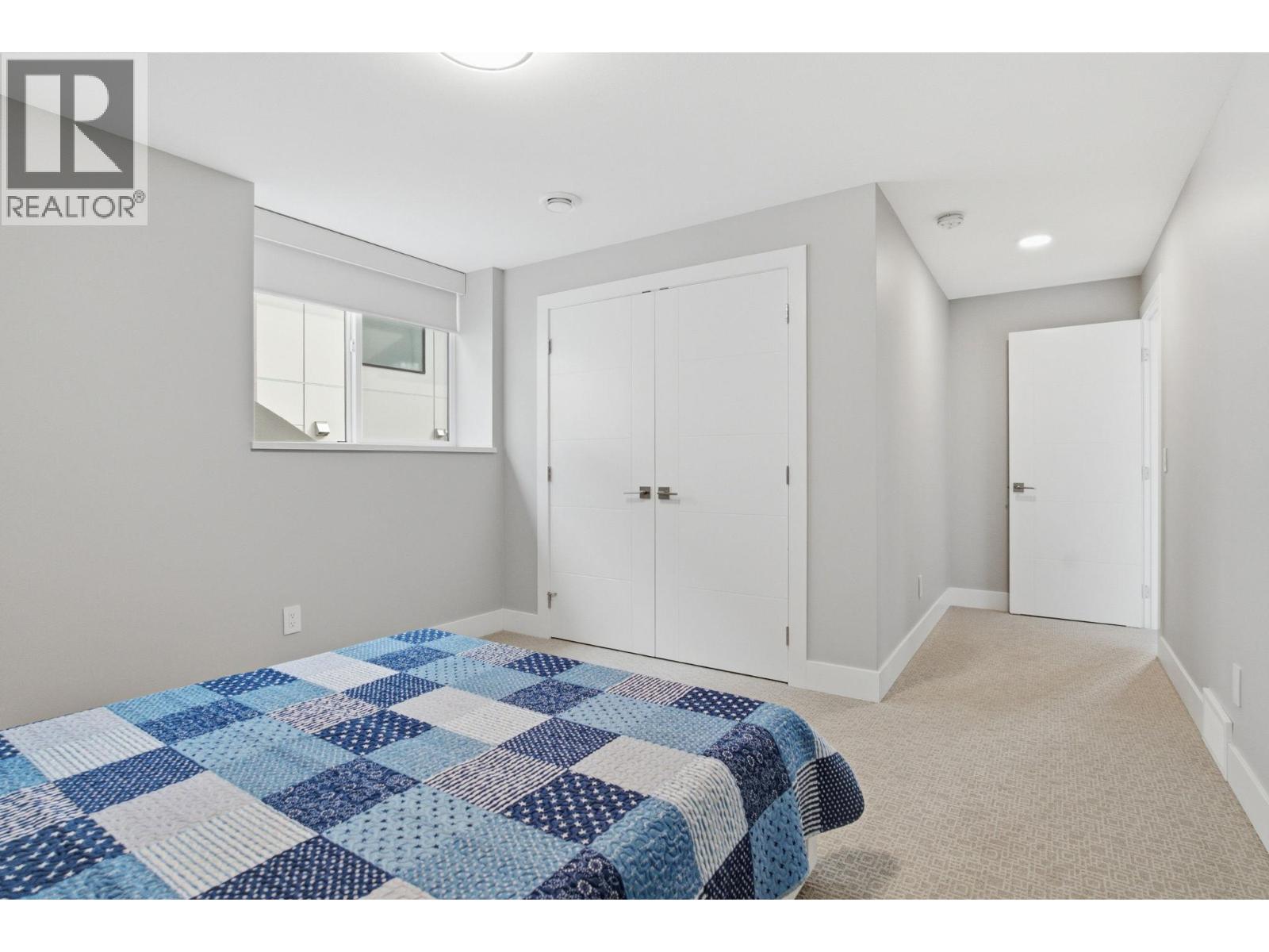 Listing image 53