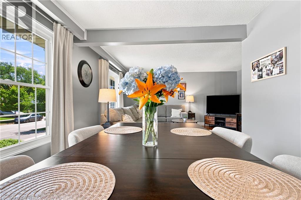 554 Chamberlain Road, Burlington, Ontario  L7L 2V4 - Photo 9 - 40847769