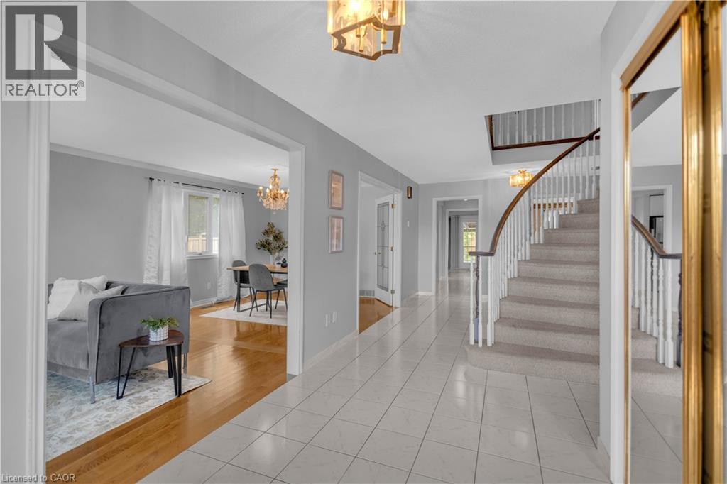 489 Acadia Drive, Hamilton, Ontario  L8W 3A3 - Photo 4 - 40849311