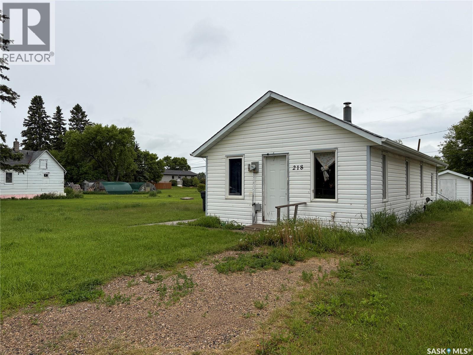 218 Main Street, Norquay, Saskatchewan  S0A 2V0 - Photo 3 - SK043015