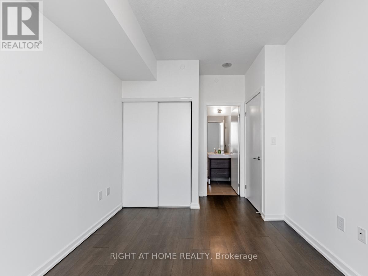 1302 - 66 FOREST MANOR ROAD - Photo 18