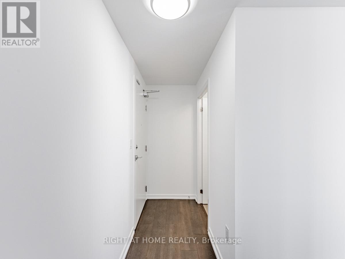 1302 - 66 FOREST MANOR ROAD - Photo 2