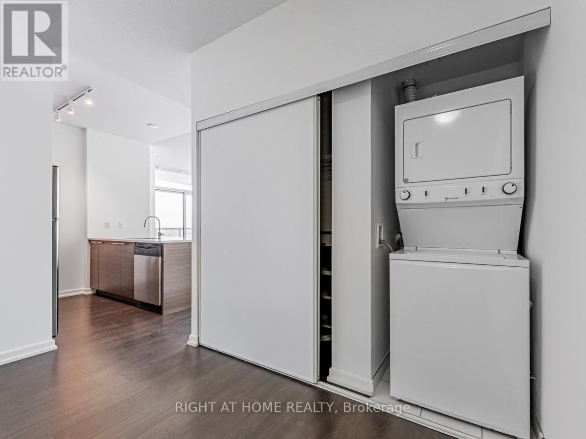 1302 - 66 FOREST MANOR ROAD - Photo 21