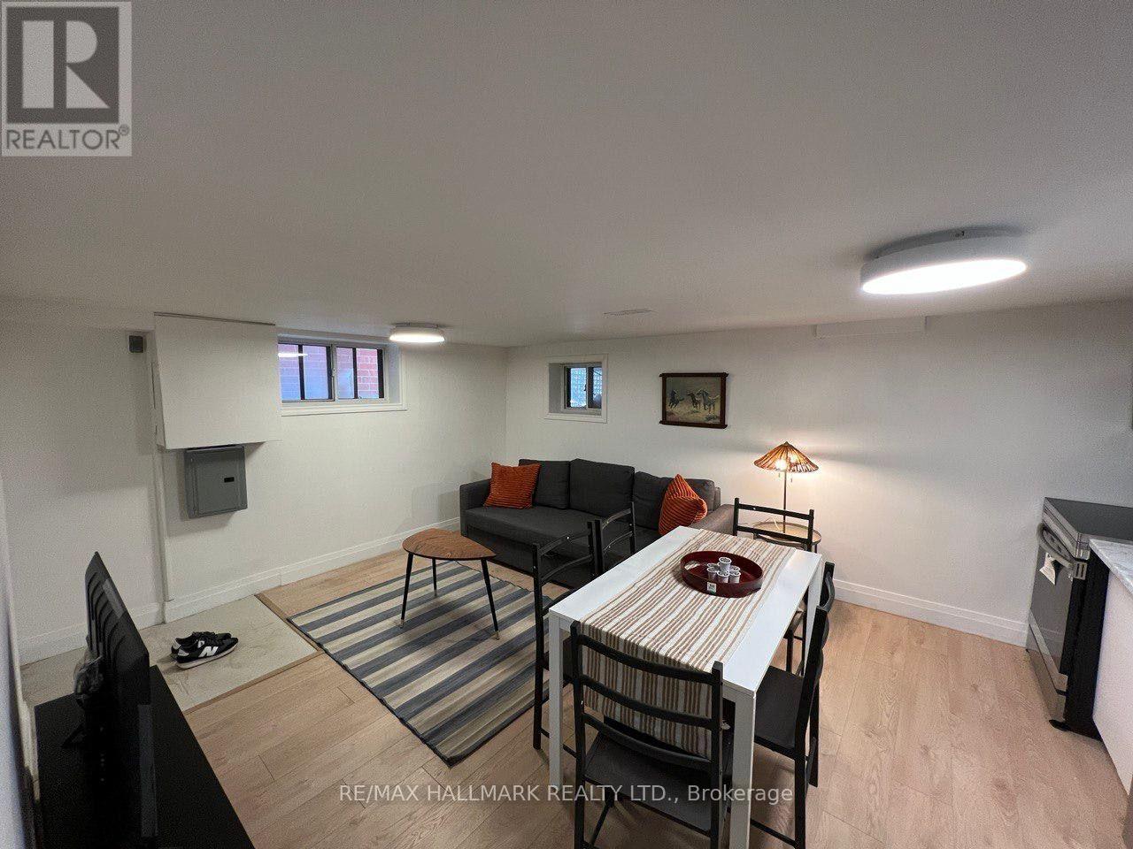 BASEMENT - 77 NORTHCOTE AVENUE, Toronto (Little Portugal)