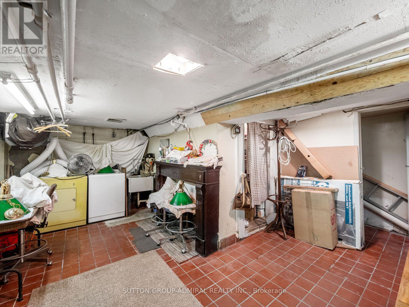 Main - 392 Eglinton Avenue W, Toronto, Ontario  M5N 1A2 - Photo 22 - C13583282