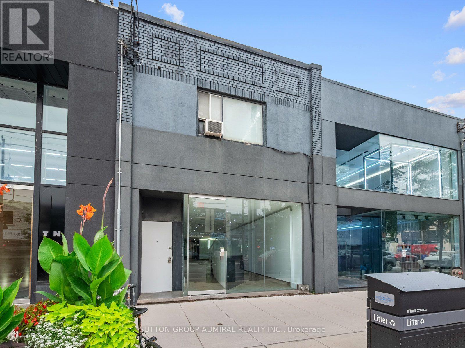 392 Eglinton Avenue W, Toronto, Ontario  M5N 1A2 - Photo 1 - C13583286
