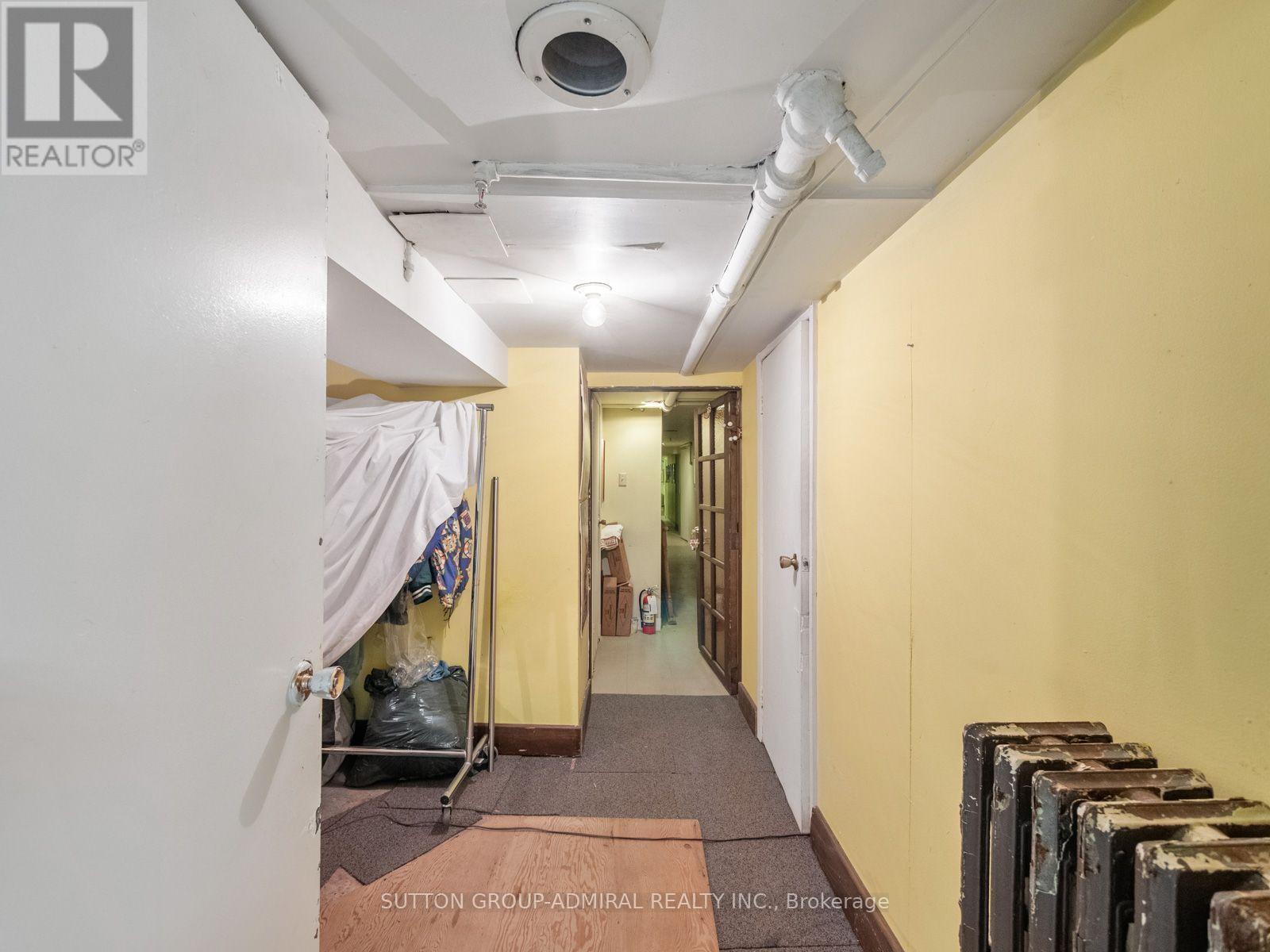 392 Eglinton Avenue W, Toronto, Ontario  M5N 1A2 - Photo 14 - C13583286