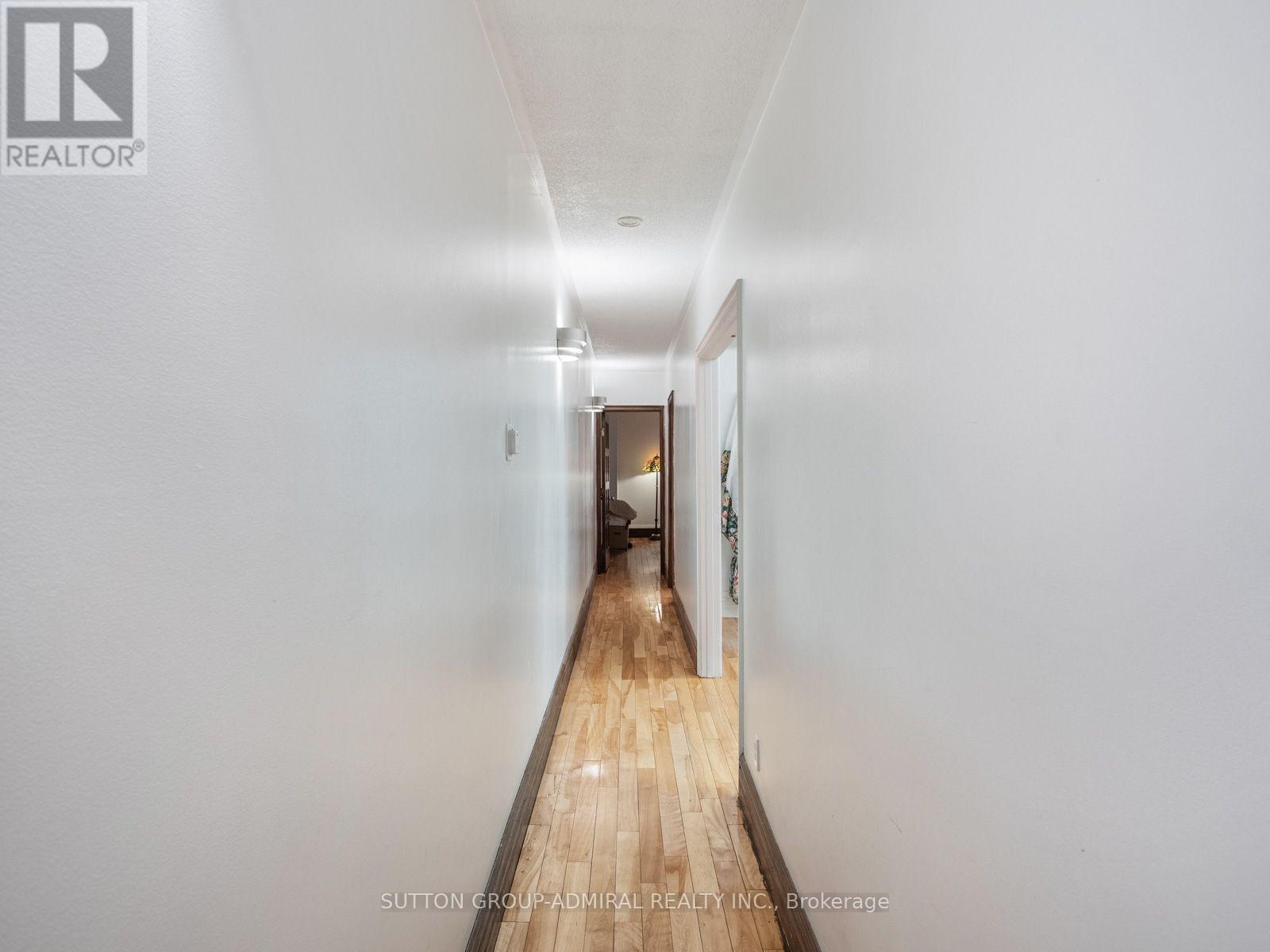 392 Eglinton Avenue W, Toronto, Ontario  M5N 1A2 - Photo 21 - C13583286