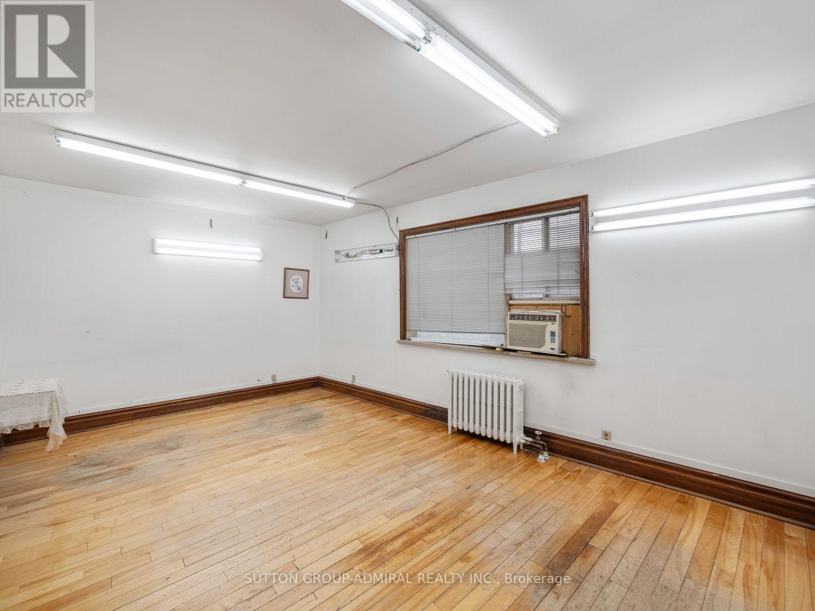 392 Eglinton Avenue W, Toronto, Ontario  M5N 1A2 - Photo 22 - C13583286