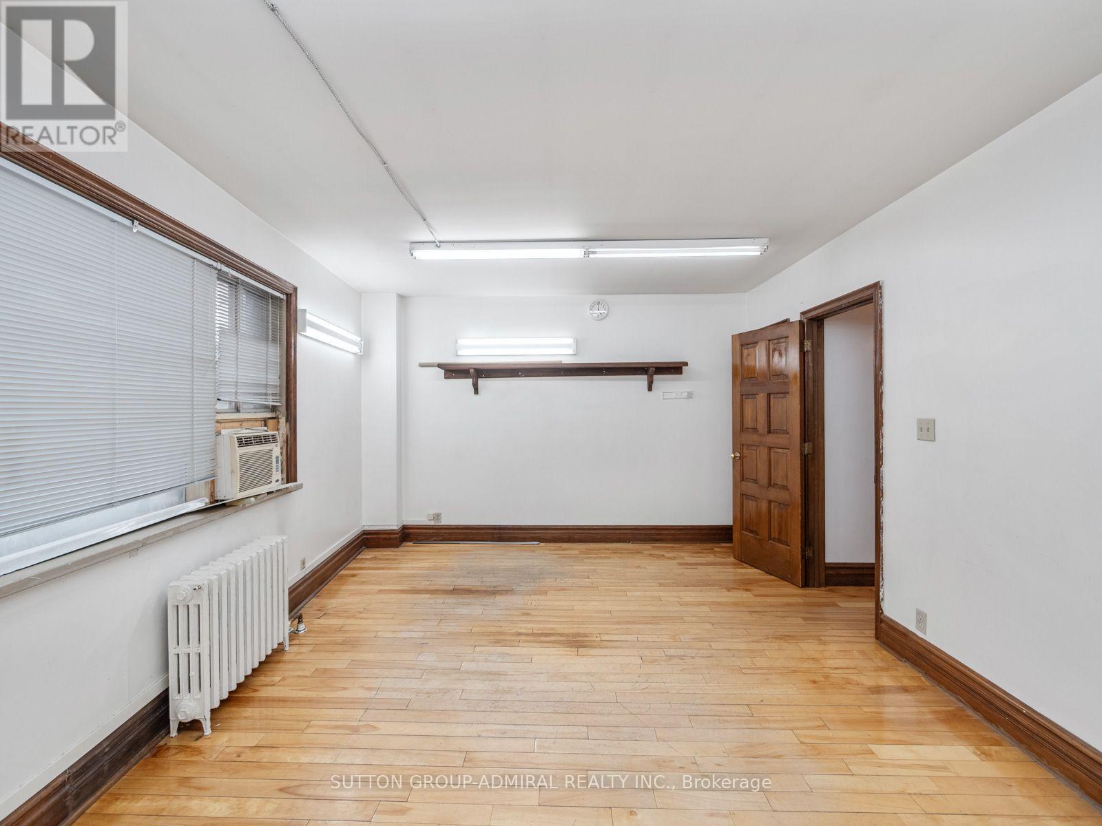 392 Eglinton Avenue W, Toronto, Ontario  M5N 1A2 - Photo 23 - C13583286