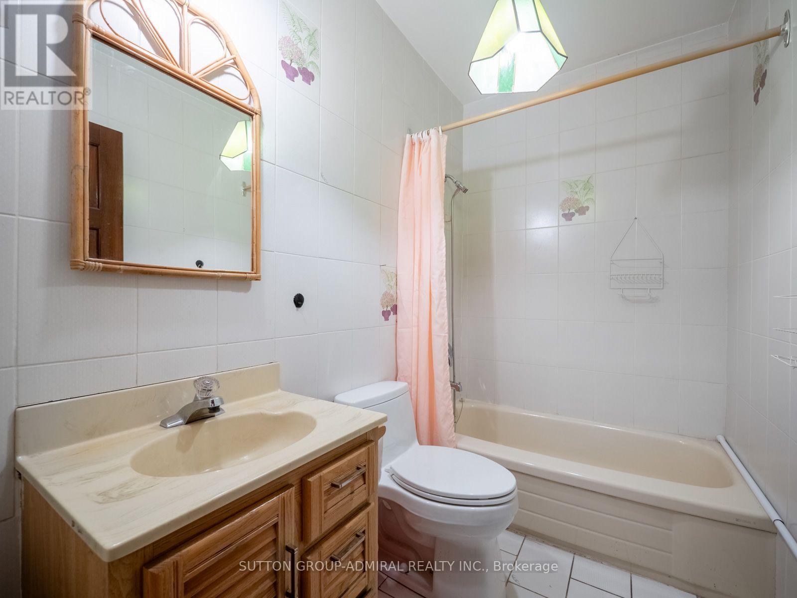 392 Eglinton Avenue W, Toronto, Ontario  M5N 1A2 - Photo 26 - C13583286