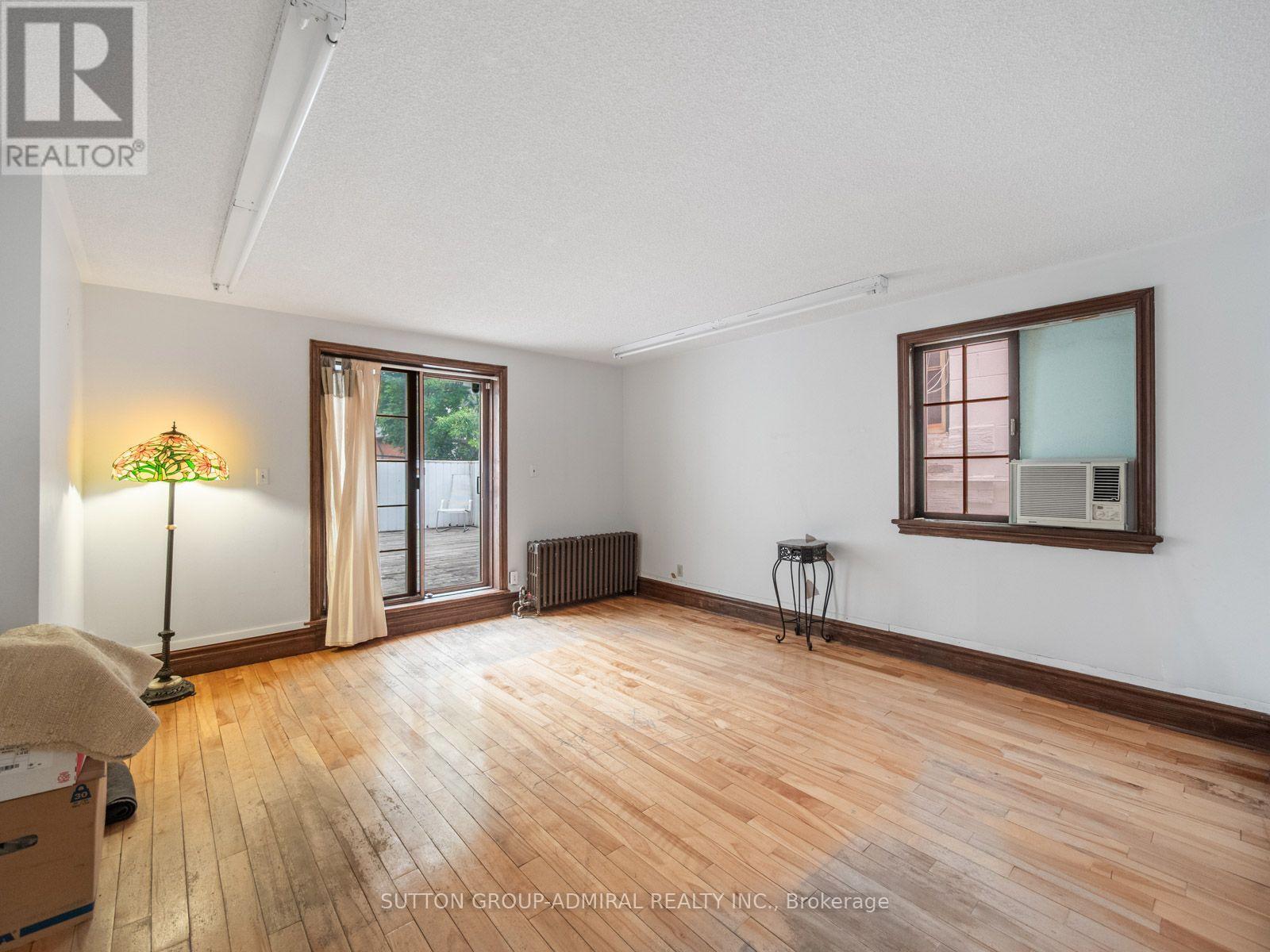 392 Eglinton Avenue W, Toronto, Ontario  M5N 1A2 - Photo 35 - C13583286
