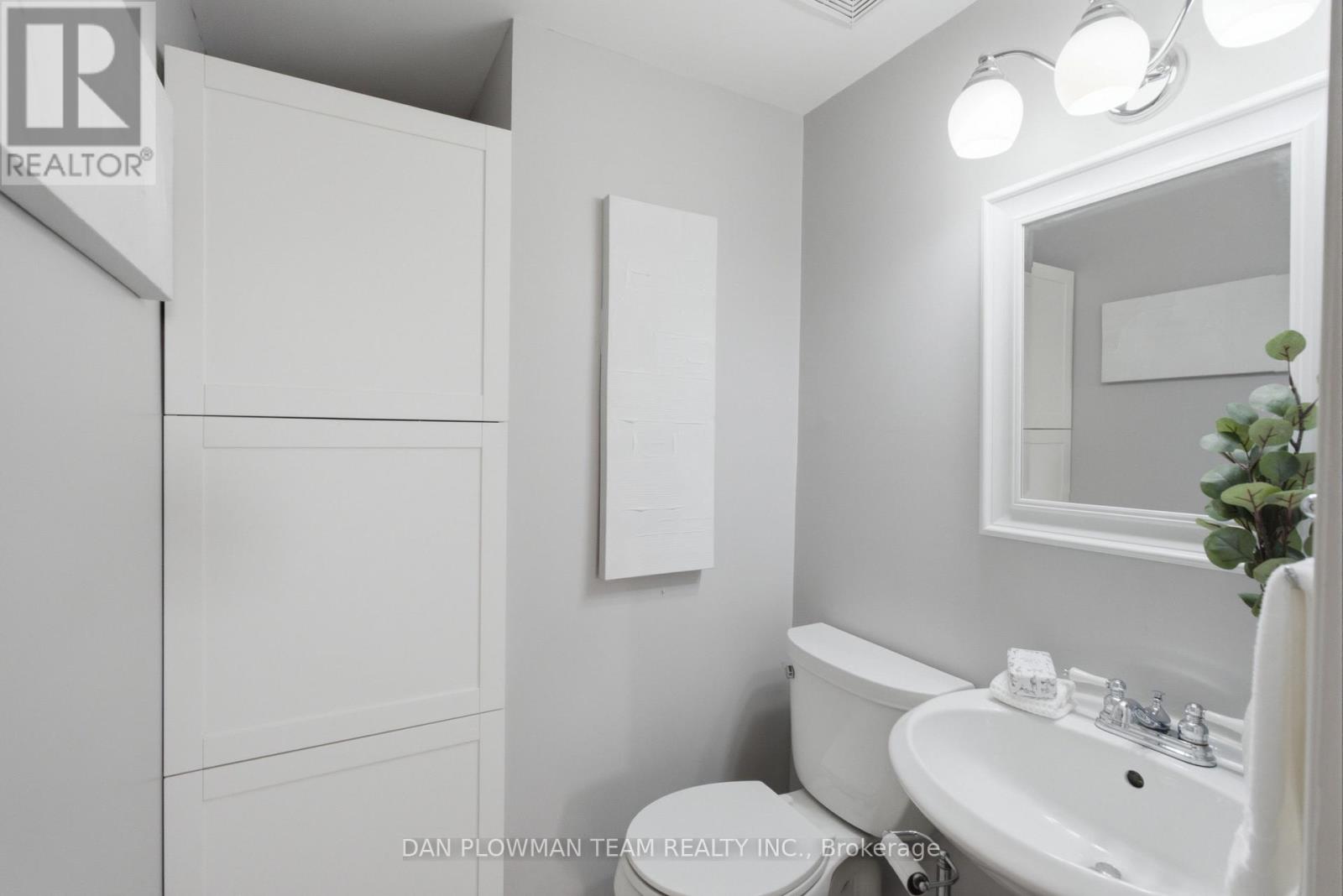 702 - 80 Athol Street E, Oshawa, Ontario  L1H 8B7 - Photo 25 - E13583166