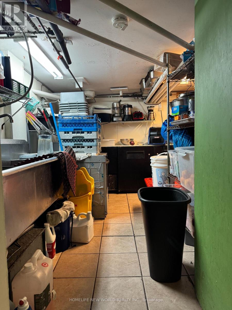 A - 2222 Queen Street E, Toronto, Ontario M4E 1E9 - Photo 8 - E13583178