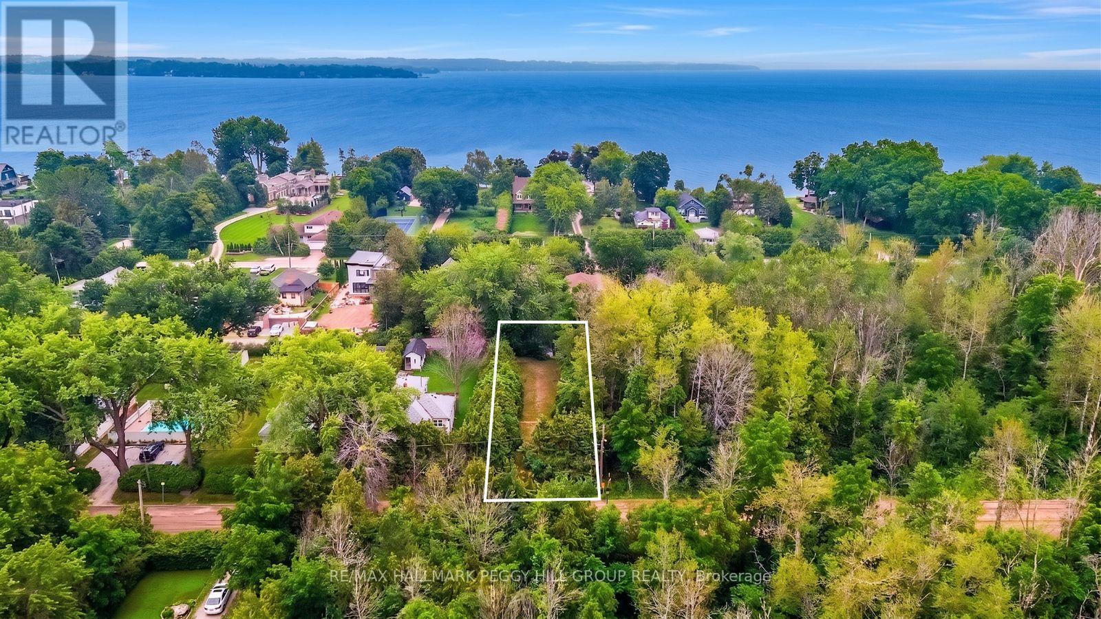 837 Frederick Street, Innisfil, Ontario  L0L 1W0 - Photo 1 - N13583218