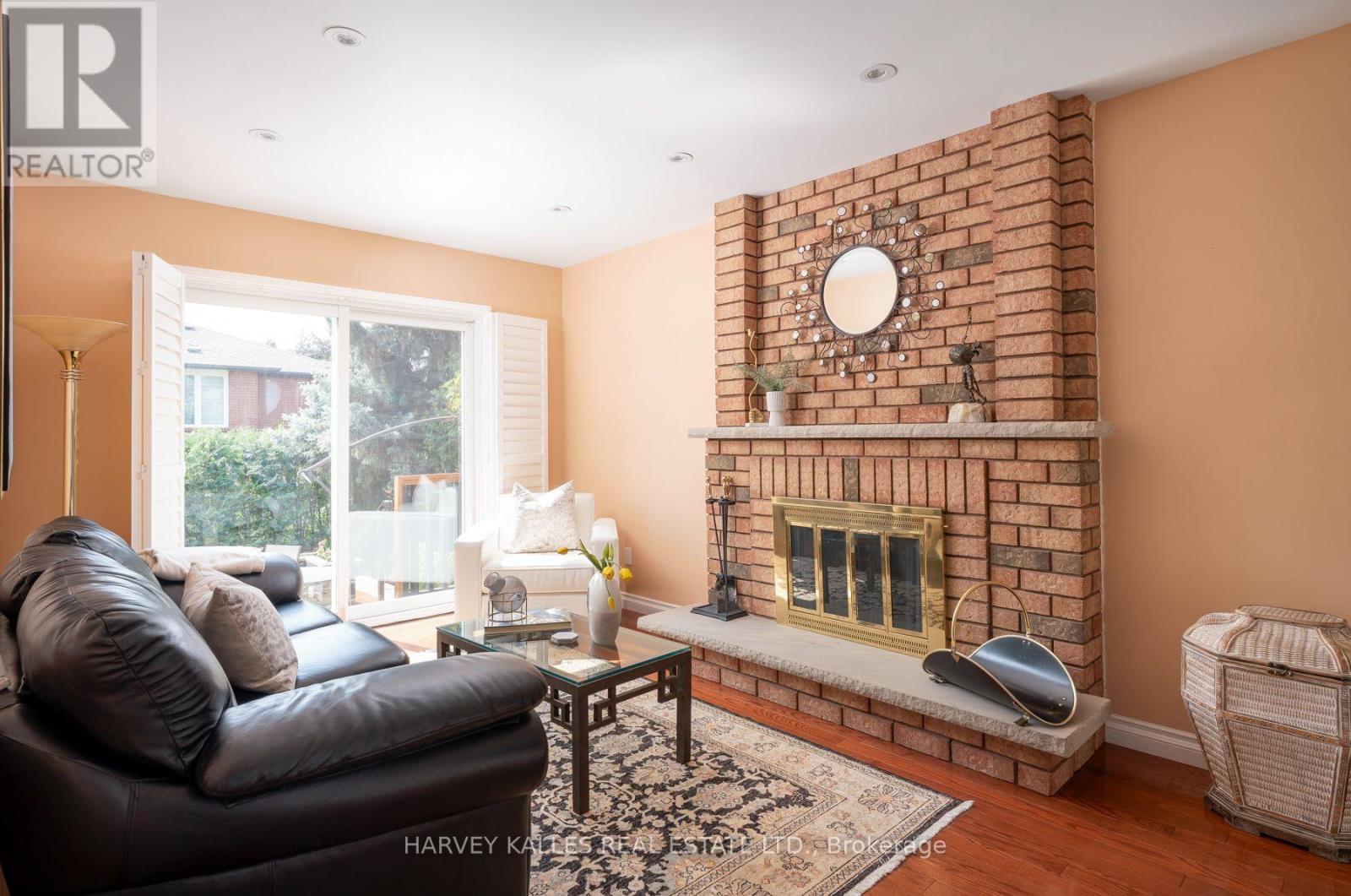 17 Peterborough Avenue, Markham, Ontario  L3T 7B7 - Photo 17 - N13583262
