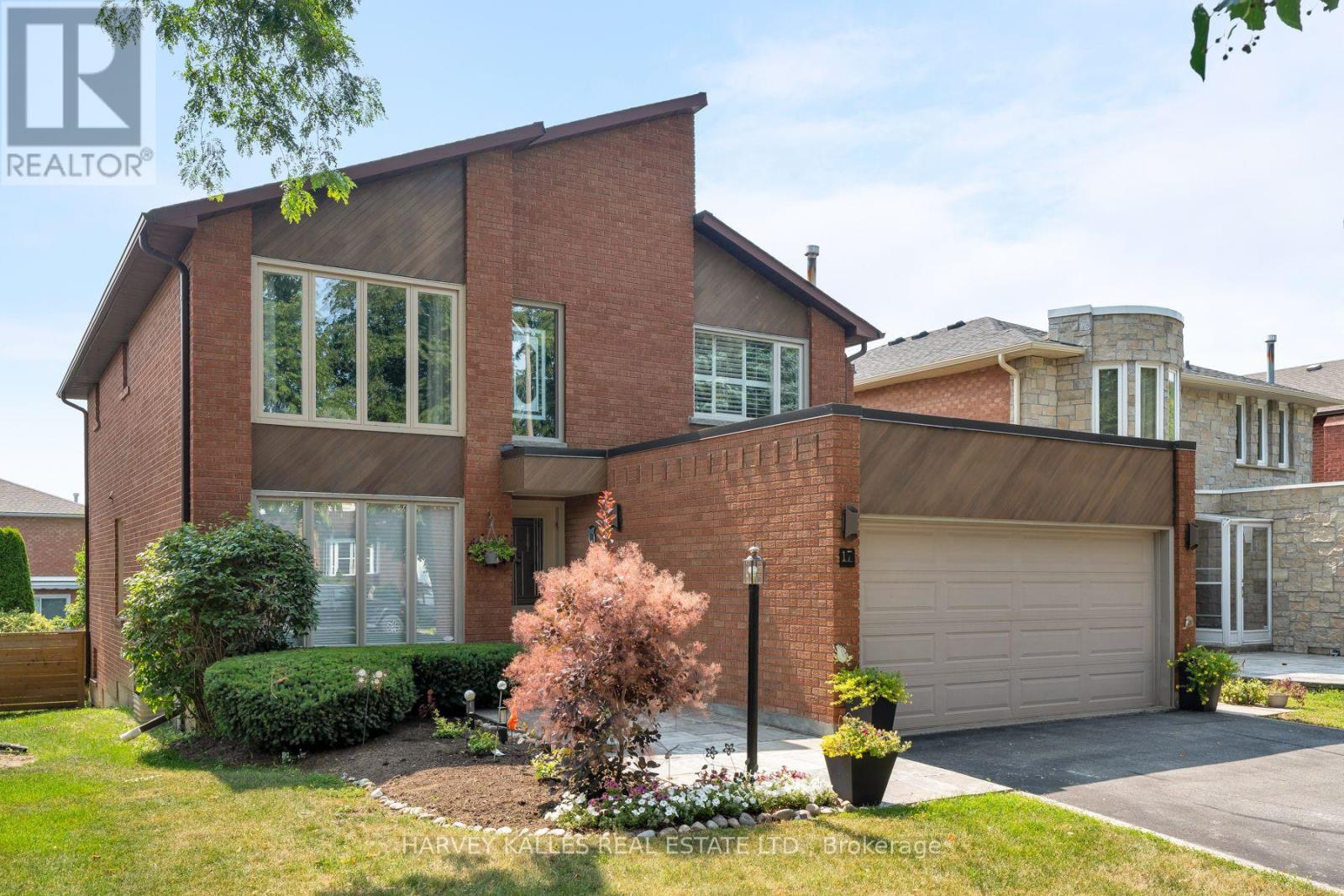 17 Peterborough Avenue, Markham, Ontario  L3T 7B7 - Photo 2 - N13583262