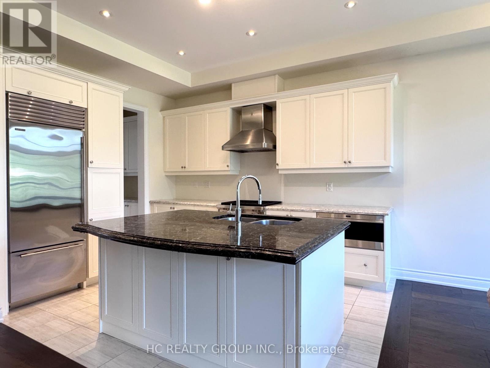 9 Beaufort Way, Markham, Ontario L6C 1N6 - Photo 3 - N13583314