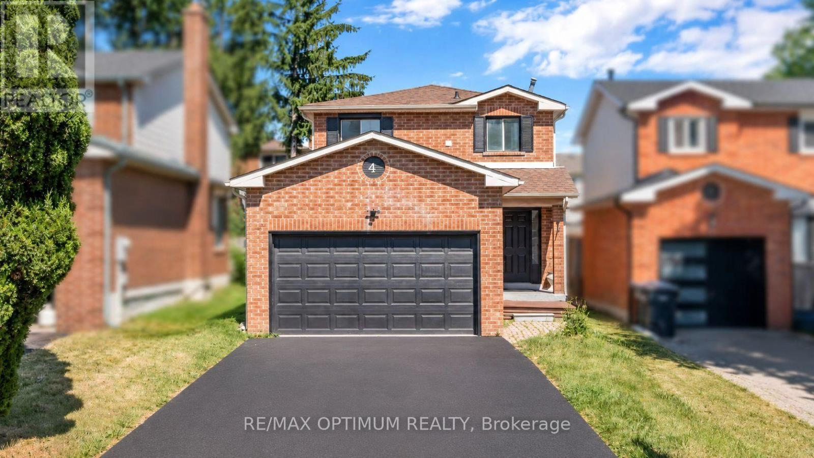 4 Lawnview Court, Brampton, Ontario  L7G 1T4 - Photo 1 - W13581778
