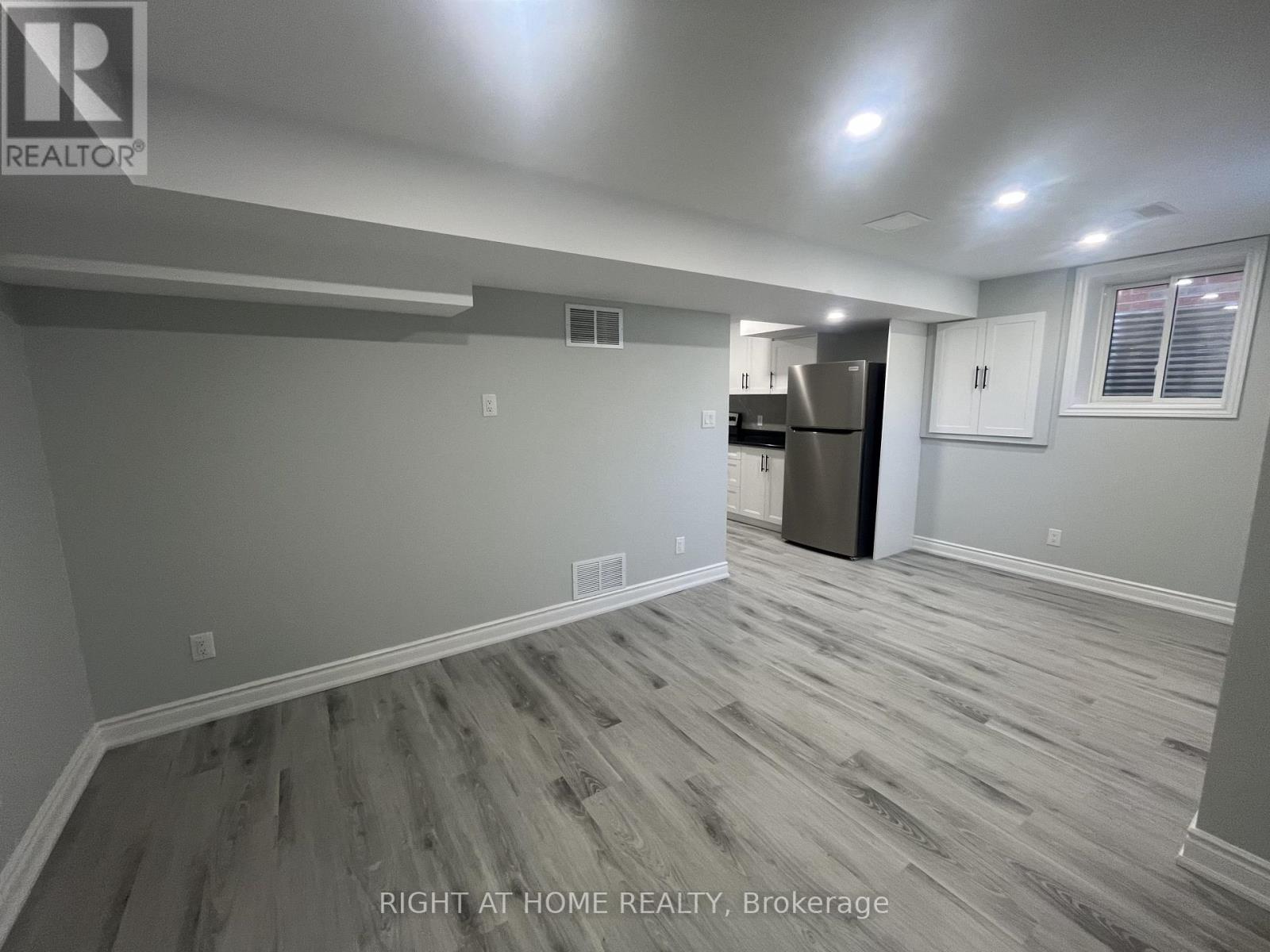Basement - 22 Amboise Crescent, Brampton, Ontario L7A 2R2 - Photo 9 - W13583322