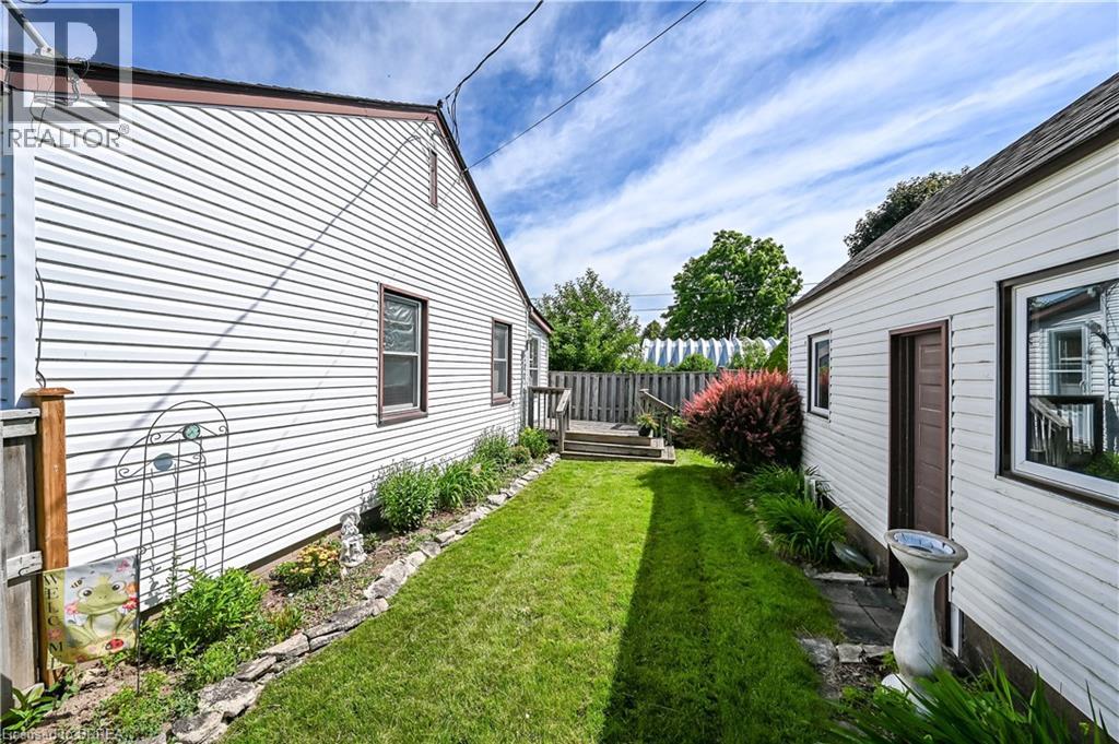 52 Division Street, Brantford, Ontario  N3S 2P2 - Photo 39 - 40842156