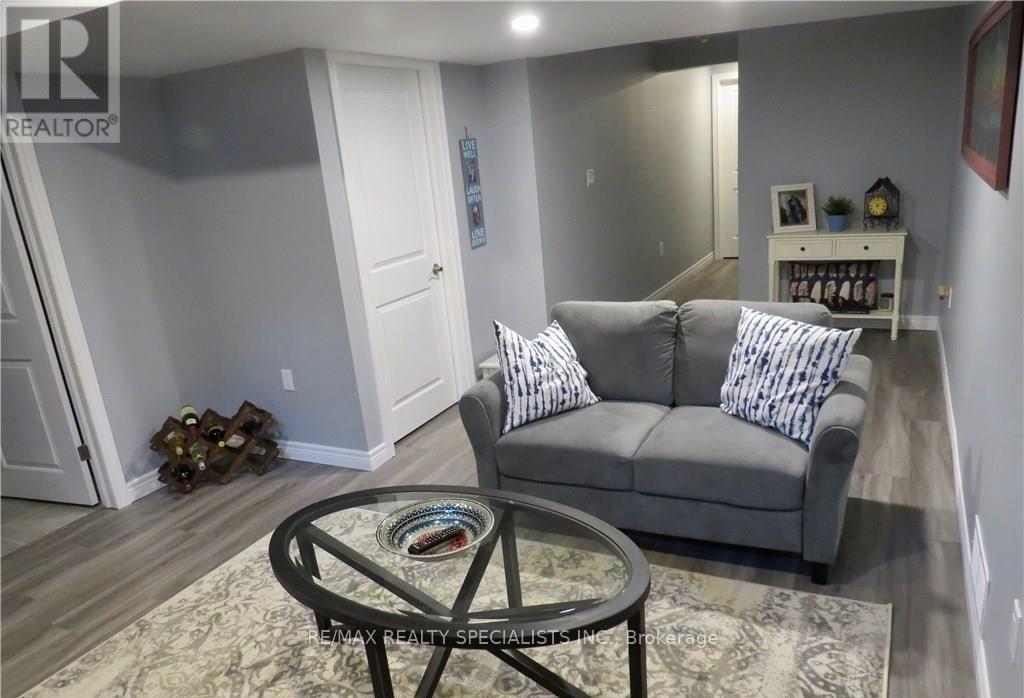 101 Roselawn Crescent, Welland, Ontario  L3C 0C4 - Photo 22 - X13583256