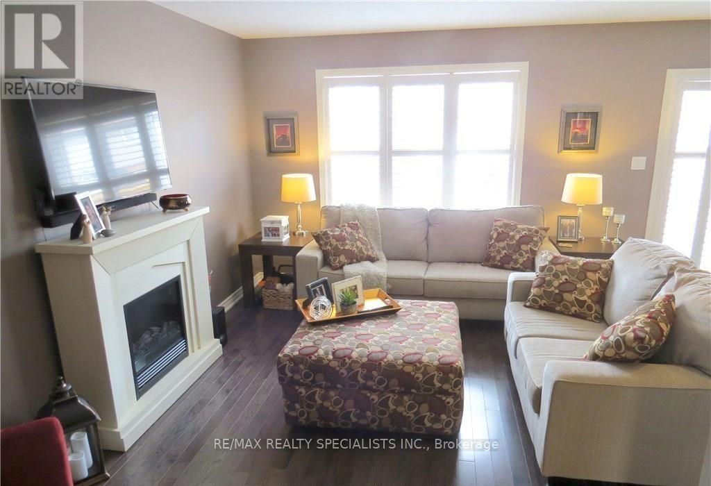 101 Roselawn Crescent, Welland, Ontario  L3C 0C4 - Photo 4 - X13583256