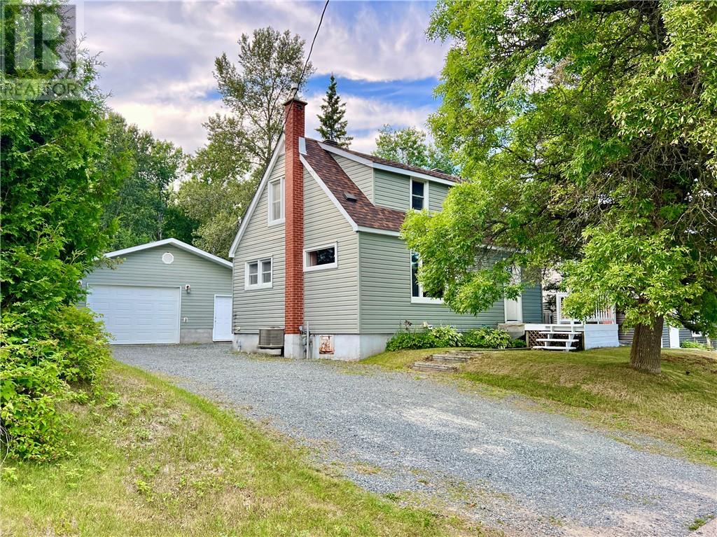 179 First Ave N, Levack, Ontario  P0M 2C0 - Photo 1 - 2129267