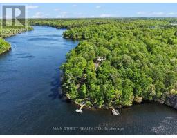 100 RAINBOW LANE, Tay Valley, Ontario